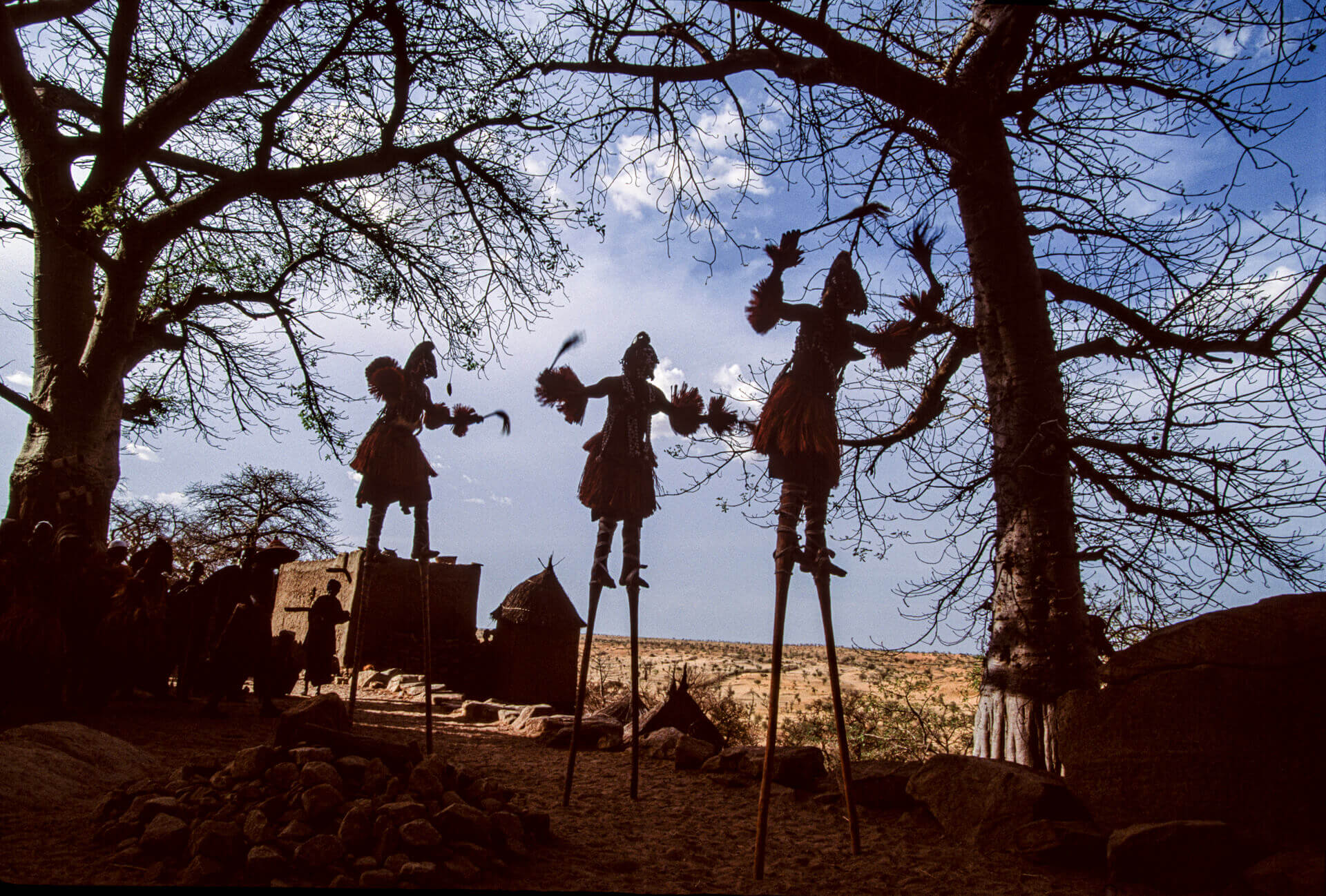 Africa Online Museum » Mali » Dogon Dama Funeral