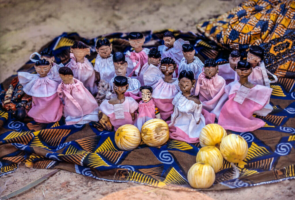 Offerings to Effigies